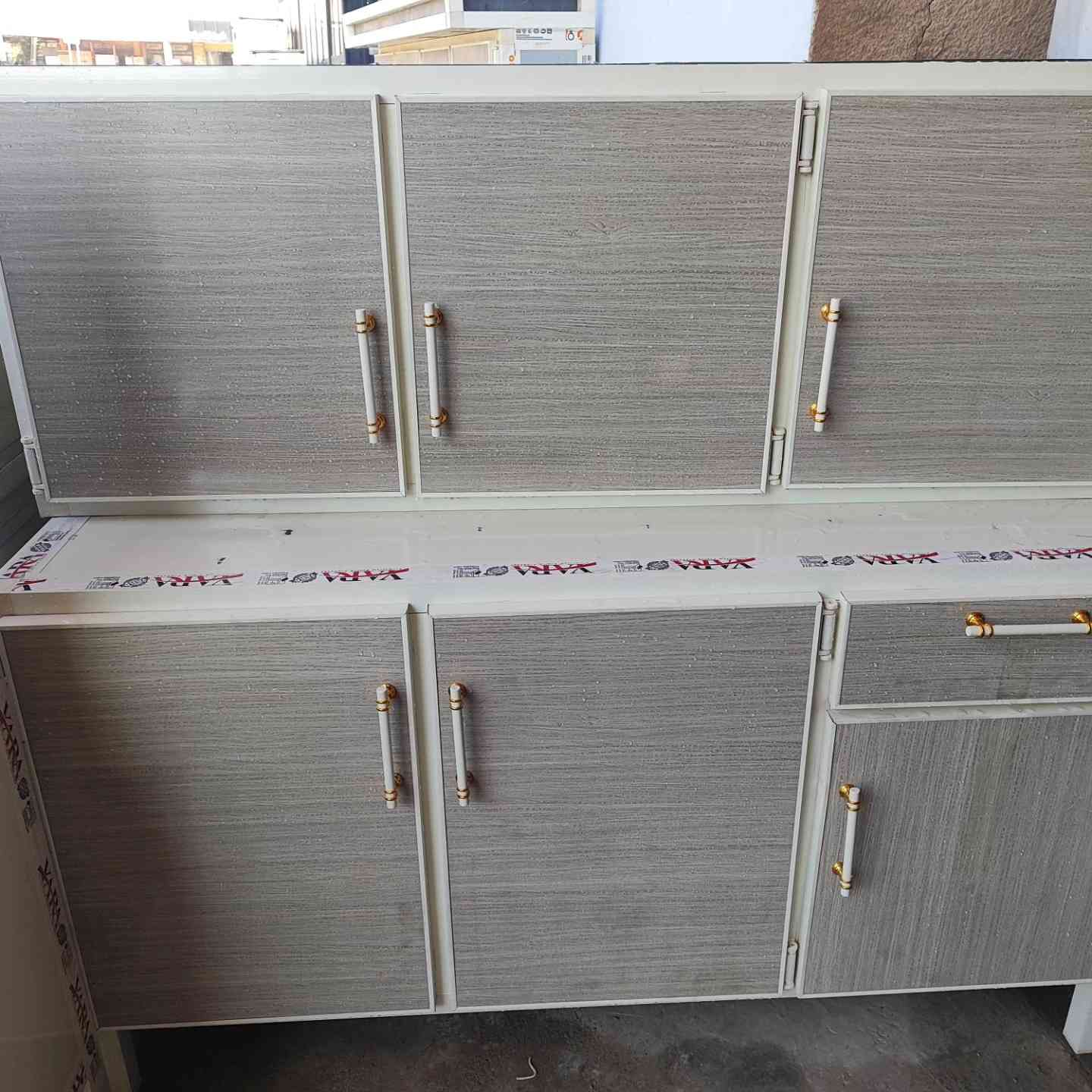 بسم الله الرحمن الرحيم 
كاونترات متر ونص 
***********
