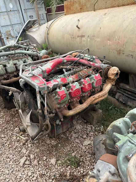 محركات البي حجم 133 سايس 10 
السعر 29 ورقه
تك قمارة البي 
شبابيك افيكو 
بوب افيكو
تانكي هودرليك اقجم ألماني 
قمارة وربع البي 
براميغ 90 امامي 
كردنات البي اقجم مان افيكو 
چحش البي قمارة وربع 
كيرات 130+110 
كير مان 150
العنوان الفلوجة البعلوان قرب مطعم كرم زرزور 
‏***********‏
‏***********‏
الجميع@إشارة#
