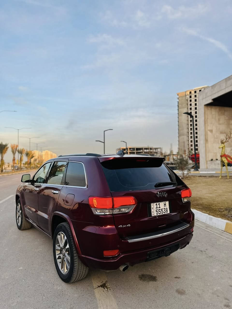 الـسلام عـليـكم ….
جـيب كراند شيـروكـي  2017
وارد امـريـكي كليـن!!!
بدون صبغ حتى الدعاميات !
الموصفات فتحت سقف بنراما 
شفتات بل سترين 
كشنات تدفئة وتبريد 
كشنات خزن ميموروي 
سترين كهرباء 
دمام صوت 
لايت دوار 
كراسي كهرباء 
شاشه جبيره 
رادار خلفي والوقوف عند القروب من الشيء
قطعتين تبريد
جنطة كهـرباء 
مكينه 3600 
ماشيه 130mi
السعر 230$ وبيهــا مجـال شي بسـيـط 
مكاني بغداد :حي الجهـاد
***********
