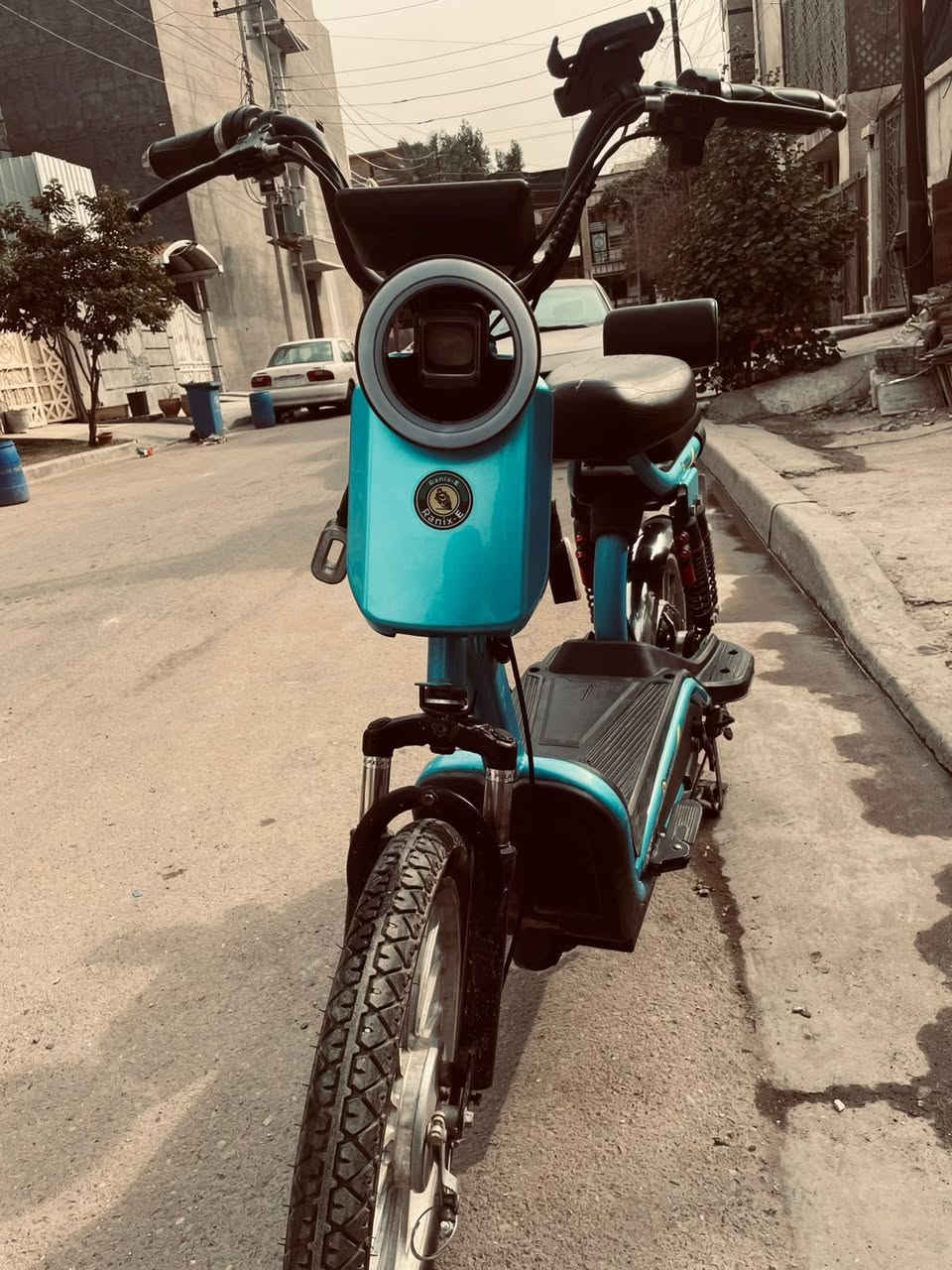 سلام عليكم  عيني درجه شحن حجم 20بدون بطاريات تاخذ 5بطاريات لاتعبي ولااتعبك سعرها125الف للتواصل ***********(تجيبلها بطاريات جداد ترجعلك شركه )
