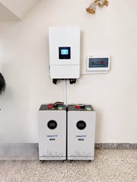 طاقة شمسية • ألواح لونجي X10 • بطارية ليثيوم 15kw