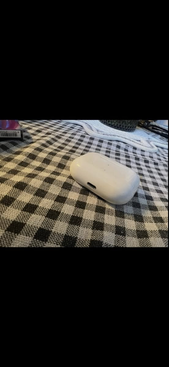 سماعه ايربود برو
سماعه ايربود برو 📱 
نضافه 96‎%‎ 
بطاريه 100‎%‎ شحن يطول 5 ايام اكثر  
سعر 150 قفل 
استفسار اتصال 
‏‭***********
او وتساب 
مكان بغداد حي العامل
