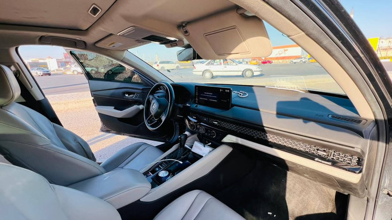 هوندا اكورد exl موديل 2023 هايبرد
السيارة ماشيه 45000

مرقم بغداد

فول مواصفات 

• مكينة 2000 هايبرد تنفس طبيعي

• كير اوتوماتيك 

• شاشة كبيرة

•فتحه سلايد

• كاميرا خلفية 3 انظمة

• كرسي كهرباء جلد  لون اسود  

• رادار امامي

• مانع تصادم

• محدد مسار 

• تصحيح مسار

• شفتات بالستيرن

• مثبت سرعة

• مانع انزلاق

• دخول ذكي 

• إنارة ترحيبية

• هندبريك كهرباء

• عداد ديجيتال

•لايت عدسات زينون

• نظام اوتو لايت Auto

• لايت العالي زنون 

اوتو هولد للبريك

• حساسات مطر 

• حساسات امامي خلفي 

• حساسات ضغط هواء الإطارات

• أوامر صوتية

• 4 أنظمة قيادة (eco,individual , sport,normal )

السياره وارد امريكي حادث بنيد فقط مبدل ومصبوغ و جاملغ بارد

السعر 180 قابل للتفاوض 

***********

*********** 

مكان السيارة فلوجة
