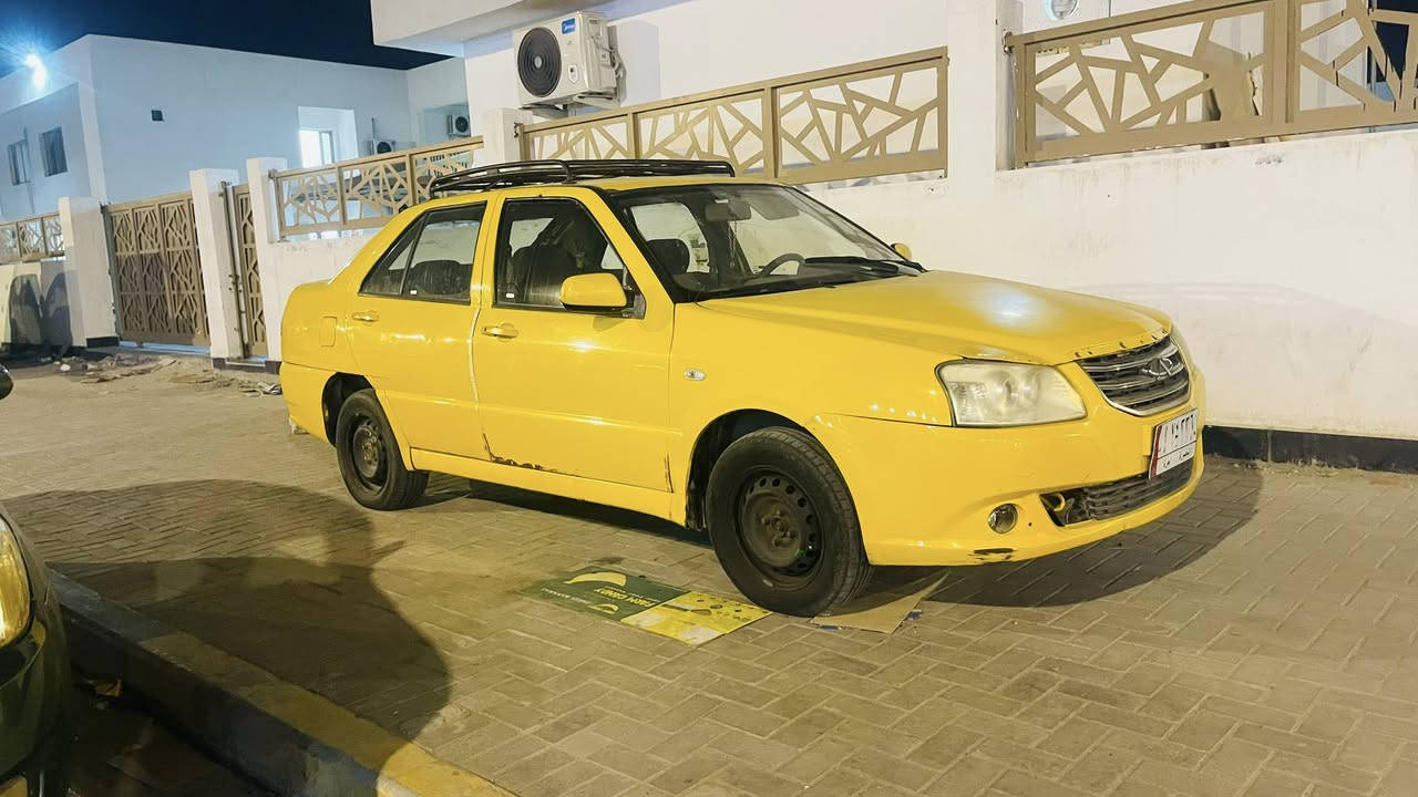 سلام عليكم شيري مديل 2015سياره مكفوله من صبغ ول ضربه مكينه وكير مكفولات تخم تاير سياره بيعه كوم حديد لاهيه ولا غرامات كله عله ليشتري سعر 18مكان سياره لبصره لقبله ***********
