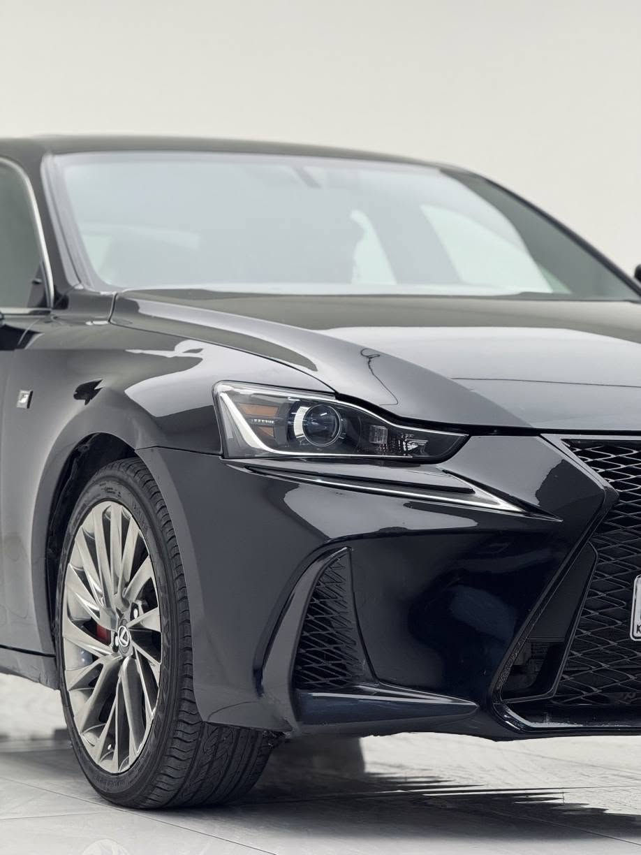 Lexes IS 200 F Sport
2016
لێگزز IS200 مۆدێل 2016 "F SPORT"  
فوول فوول مواسەفات
بەصمە و سڵاید 
دەبڵ گێڕ و پاتاڵ شەفت گێڕی سەرسوکان 
 کوشن سارد و گەرم
 کوشن جلد و کارەبا 
٤ چوار مۆدی لێ خوڕینی هەیە  Normal & Eco & Sport & Snow 
گێچ ئەلیکترۆنی و ڕاداری پێشەوە و ڕاداری دواوە
تەبریدی لەمس و مەرکەزی
لایتی پێشەوەی لید و زینۆنە لایتی دواوەی کامل لیدی بیلادییە
مەکینە 20ی تۆربۆی دەبڵ ئەگزۆزی بیلادی تەنها پارچە و نیوێکی بۆیاخە بەبێ ناوگرتن 
سەنەوی و ڕەقەم و ژینگە و ڕێگەوبانی تازەیە بەناوی خۆمەوەیە و هەموو شتێکی بەشەرت گێڕ و مەکینە و تەبرید و هەموو کارەباییەتی بەشەرت
نرخی 144 گەڵا و معامەله
ژ.م/ *********** السليمانية, العراق
