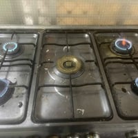 طباخ • ٥ عيون