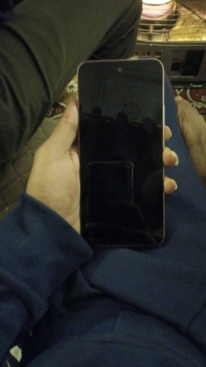 السلام عليكم تليفون انفنكس هوت 60i جهاز نضيف لا مفتوح والا ابدل بيه شي ذاكره 256 بس بيه اشخوط قليله بل شاصي يرهم بيع ويرهم امراوس مكان بغداد المشتل ***********/انتصل وتدل
