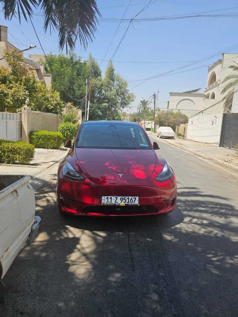Tesla model Y 2023 dual motor
السلام عليكم 
بيع فقط
تيسلا واي دوال موتور ٢٠٢٣
ماشية ٢٤ الف ميل 
السيارة نظيفة و جاهزة 
الحادث مثل ما موضح بالصور
المكان بغداد حي الجامعة 
***********
