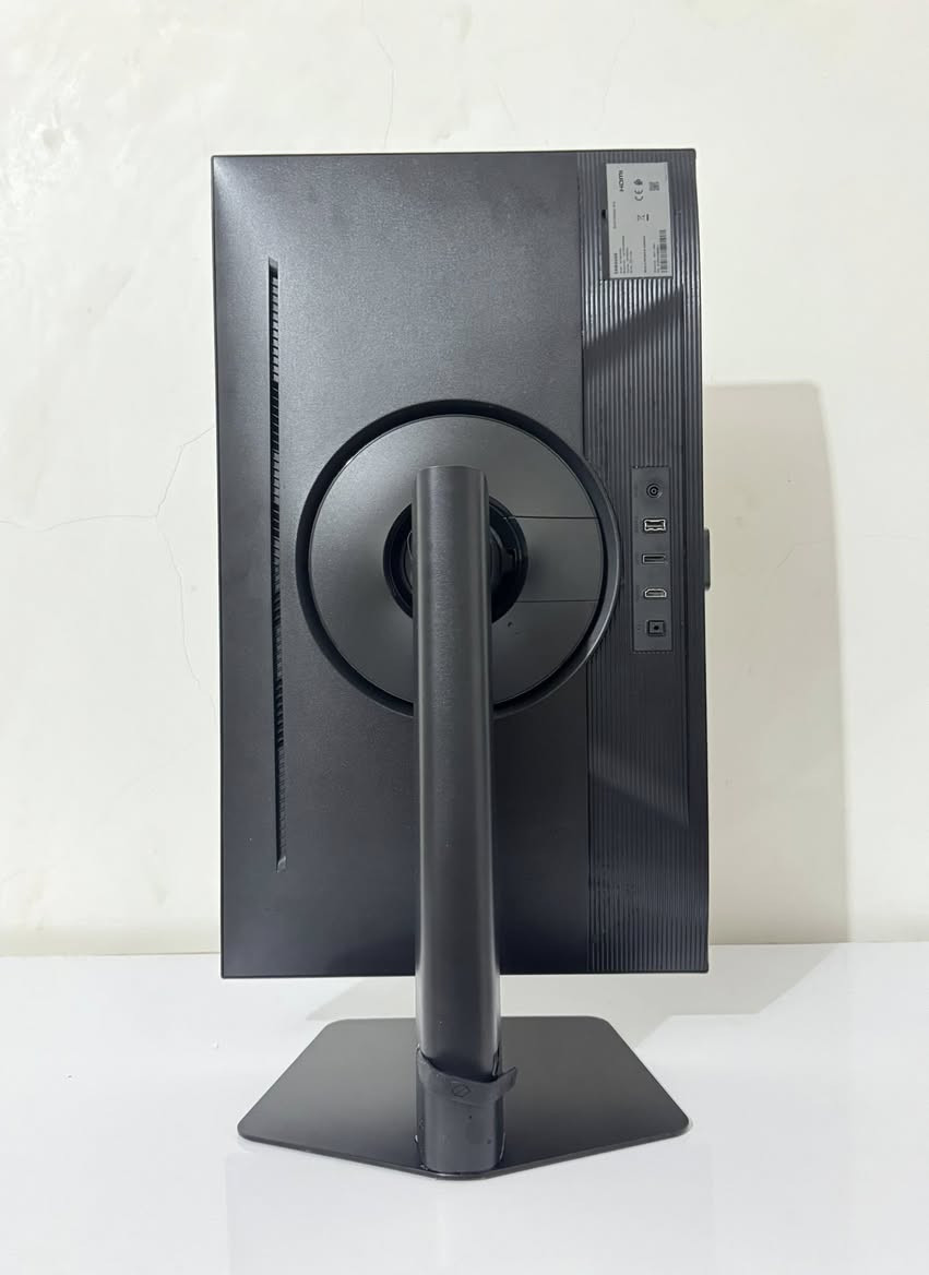 للبيع شاشة Samsung Odyssey G5
المواصفات :

• الدقة: 2K WQHD (2560 x 1440) - وضوح وتفاصيل خرافية.

• معدل التحديث: 180Hz - سلاسة تامة في الألعاب السريعة (مثل Warzone و eFootball).

• الحجم: 27 بوصة.

• الستاند: متحرك بالكامل (Adjustable Stand) - تحكم بالارتفاع، الإمالة، والدوران (Pivot) لوضعية مريحة جداً.

• الحالة: جديدة.

بعدها لوك طك الكارتون مسخدمة فقط اسبوعين 

📍 المكان: الديوانية.

💰 السعر: [علق بتم]


**إذا كنت صاحب هذا الإعلان وتريد حذفه لأي سبب، رجاءا أرسل رسالة إلى الدعم الفني**