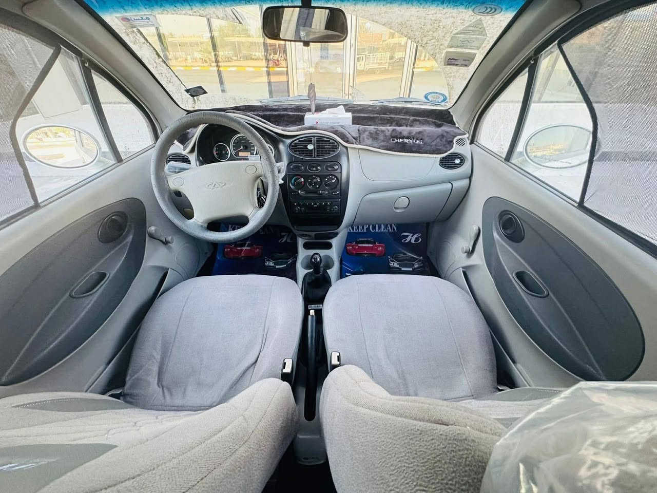 سلام عليكم سيارة كيو كيو ٢٠١٣ رقم بابل داخلها نظيفة جدا كير مكينه حداديه تخم تاير تبريد تدفئه كله شغال سيارة جاهزة من كل شي
مكانها بابل سدة الهنديه
السعر ٣٥ وبيها مجال للشراي
***********
*********** محمد ألشمري.
