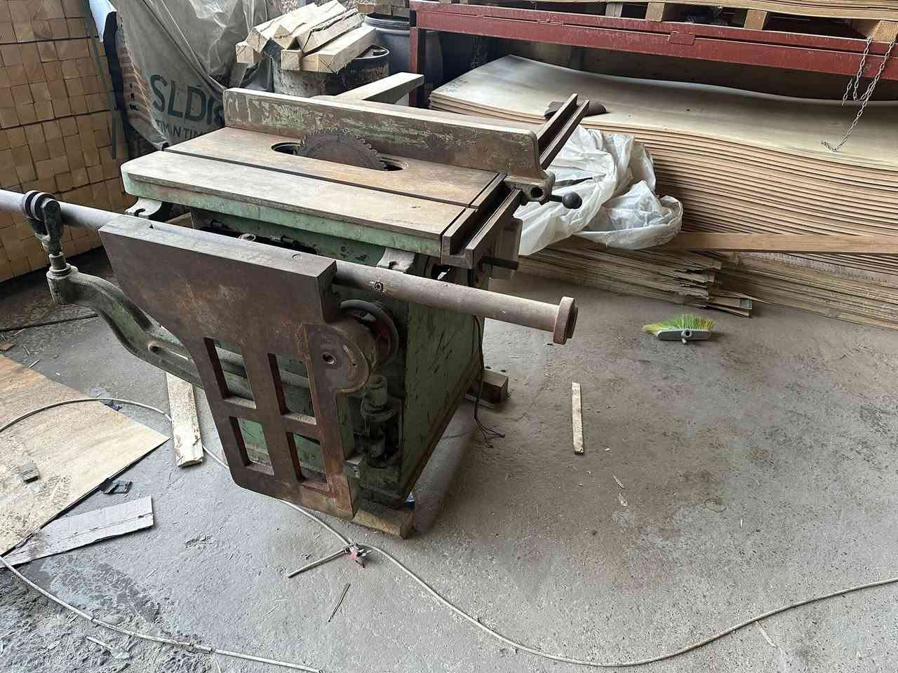 ميشار للبيع تركي سعر 13$ 
بغداد
***********
