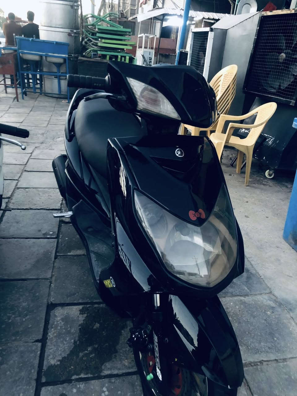 دراجه نوع سكنس فحل خطين بلاديه برغي ما مفتوح بيهاح اوراقها اصوليه سعرها مليون وبيها مجال حك الجيه ***********
