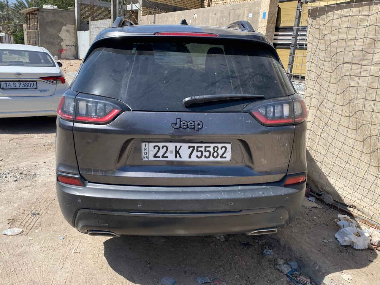 السلام عليكم
جيب شيروكي (بزون) 2021
6 سلندر 3200
فول مواصفات
بانوراما
رادار جانبي وامامي
كشنات تدفئة
رقم الشاصي موجود لمشاهدة حادثها
‎السعر المعروض 185 قابل للتفاوض
السيارة باسمي اربيل والبيع شرط التحويل.
للتواصل ***********
