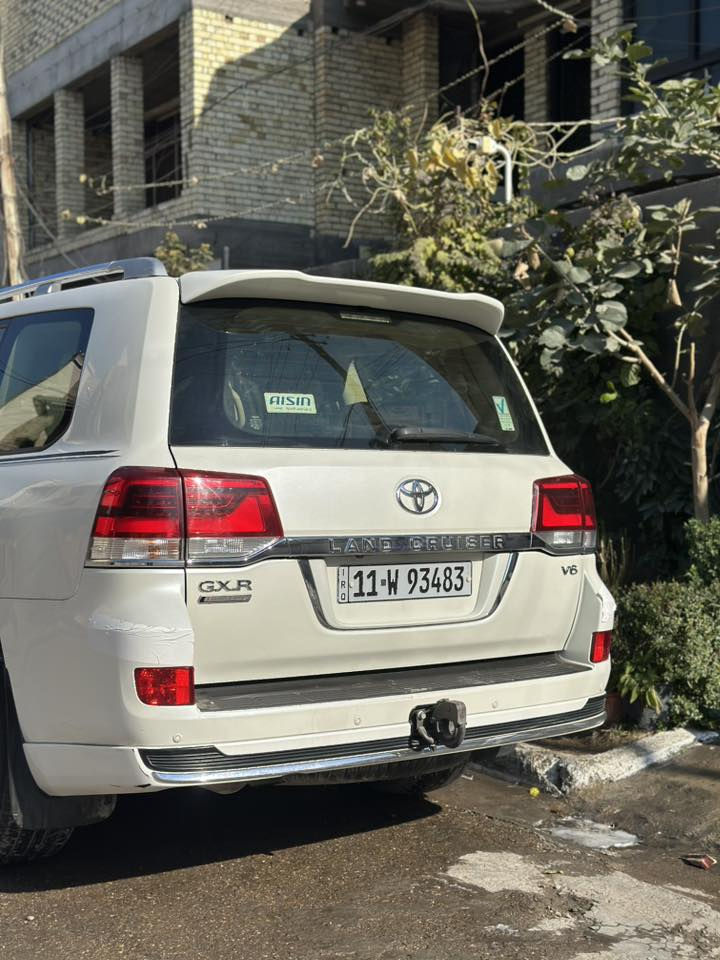 سلام عليكم للبيع 

لاندكروز 2019السياره زاز 

كراند تورنك

فول مواصفات1/1

سياره ماشيه 82km 

3شادشات ..كشنات كهرباء ..طفايه 

السياره مكفوله كفاله عامه عده طخه بسيطه بل 
السونار مرفق مع الصور 

الجاملغ الأمامي عكس السايق 

مكان السياره بغداد الحبيبه 📍

السعر 530ورقه 

*********** ☎️
