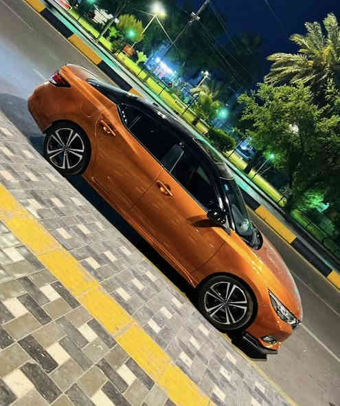 نيسان سنترا 2022 فئة  SR فول مواصفات 
رقم بغداد 

لونين سقف اسود بلادي مع لون مميز مشمشي
سلايد 
تشغيل بصمة
تشغيل عن بعد 
كشنات جلد 
كشنات وستيرن D تدفئة 
كاميرات 360 درجة 
ويل 18 سبورت 
رادات امامي وخلفي وجانبي
نقطة عمياء 
كت سبورت بلادي
محرك 2000
ماشية 32 الف
السعر 125
***********
