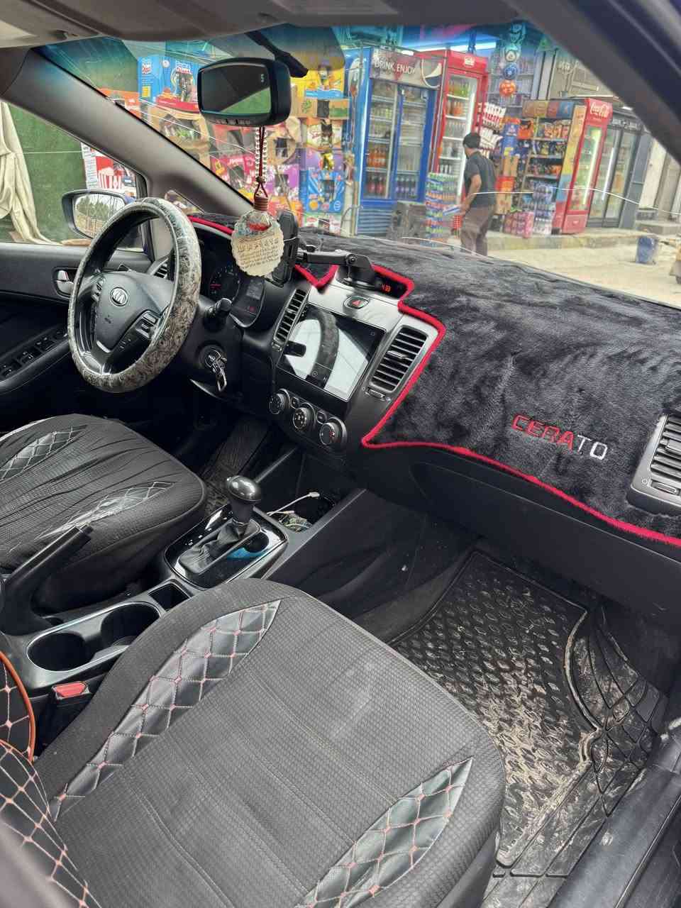 السلام عليكم فورتي 2017 للبيع بكان بغداد رقم انكليزي باسمي تحويل ثاني يوم حادث امريكا قطعتين جاملغ وباب خلفي وبل عراق هم جاملغ وباب خلفي الصفحه ثانيه يعني 4 قطع الصور موضحه مكينه كير مكفولات صدر جديد تخم تاير جديد شاصي مكفول السعر 117 بيه مجال مكلف بل نشر رقم للتصال 
***********
