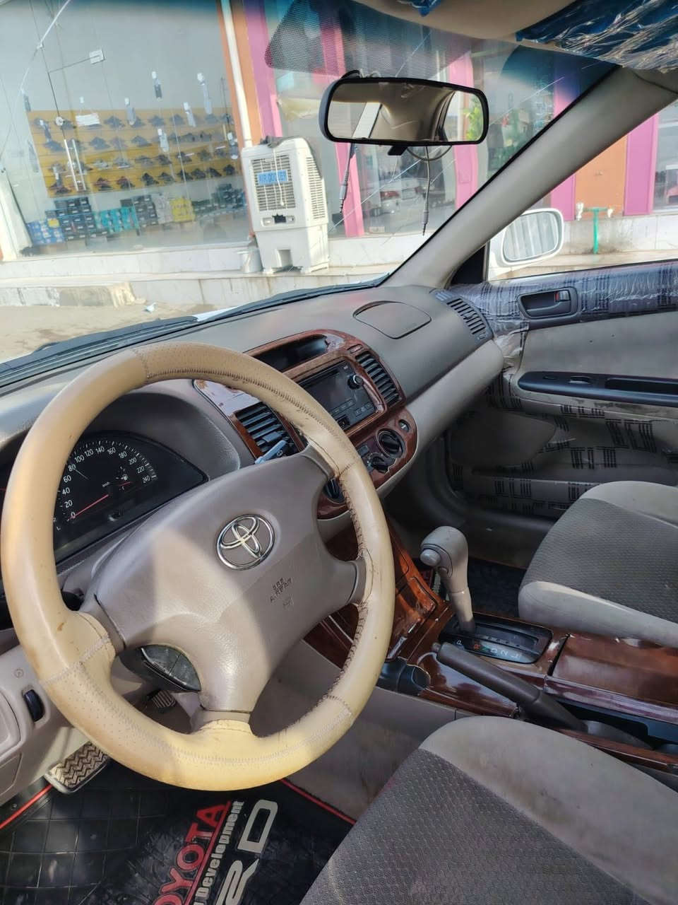 السلام عليكم.                                                             كامري للبيع موديل 2005  السيارة حلوة حلوة مال بيت 
ماتحط عليهة الف دينار  السيارة مجهزة من كلشي السعر 110 وبيهة مجال 
العنوان صلاح الدين الضلوعية 
باقي التفاصيل الاتصال عل الرقم 
رقم صاحب السيارة 
‭0782 485 7489‬

مكلف بالنشر
