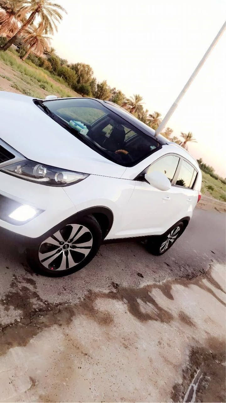 سلام عليكم البيع سبورتج موديل 2013 خليجي مكفول كفاله عامه رقم شمالي فول مواصفات فتحة سقف كامره خلفيه تبريد ثلج كير محرك مكفول ماشيه 123كم سعر 160 بيه مجال مكان صلاح الدين بلد رقم تلفون ***********
