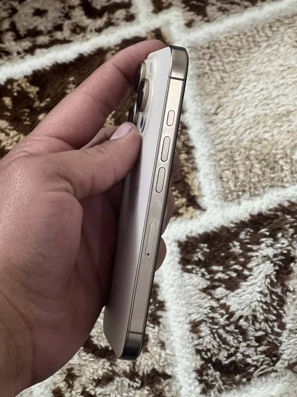 ايفون ١٦ برو بطارية 100 جهاز حيل نظيف استفسار على هذا الرقم ***********
