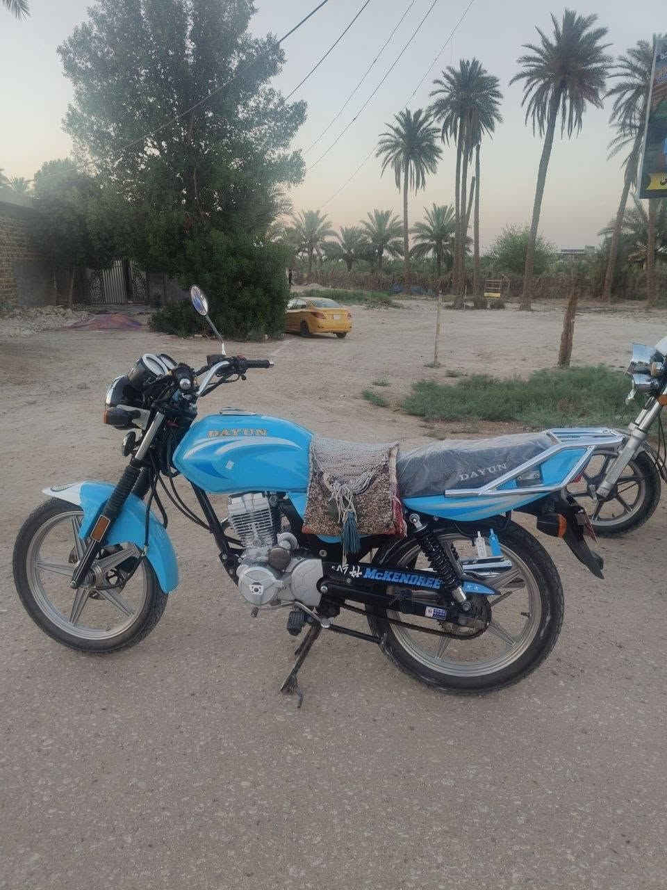 دراجه جامده للبيع موديل 2023وكيل ثامر  سعر1600وبيه مجال قليل ليريد يجي خاص لو يتصل عله هاذه رقم ***********
