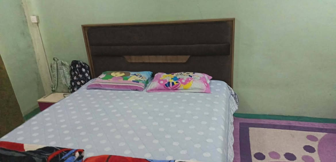 تخت السعر 100 
طخم السعر 100


**إذا كنت صاحب هذا الإعلان وتريد حذفه لأي سبب، رجاءا أرسل رسالة إلى الدعم الفني**