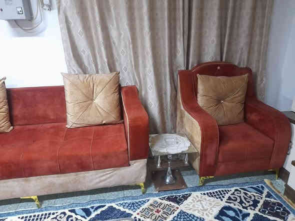 السلام عليكم تخم مع طبلات كلش جديد و انظف من الصور السعر ٥٠٠ عنواني دور النسيج ***********  و الخاص مفتوح
