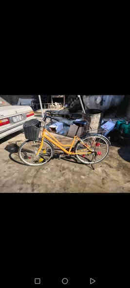 السلام عليكم بوسكل حجم ٢٦ نضيف ياياني الاصلي وياله عدله تواير وجوابه جدد كير حساس بريكات كلو شغاله سعر ٧٥ وبي مجال شي قليل  ***********
