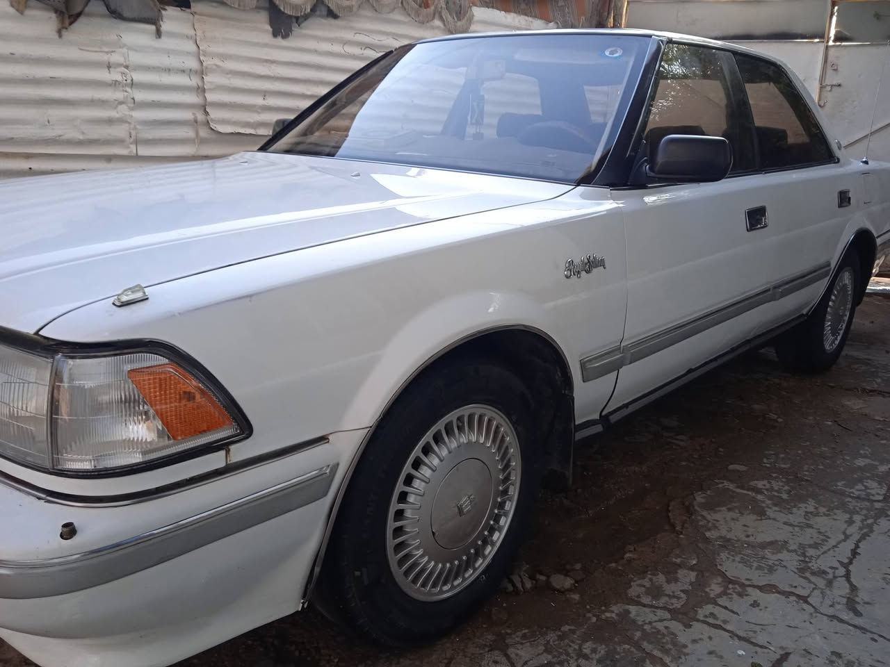 السلام عليكم سوبر هارتوب موديل ١٩٩٠ يسره بلادي 
بسمي رقم بغداد دولي مكينه كير خير من الله كهربايات شغاله حديديه نضيفه 
تايرات نضيفه بيهه مكانات صبغ داخل بلادي سياره حلوه ونضيفه مكاني بغداد الكاظميه السعر ٥٥ 
رقم الهاتف ***********
