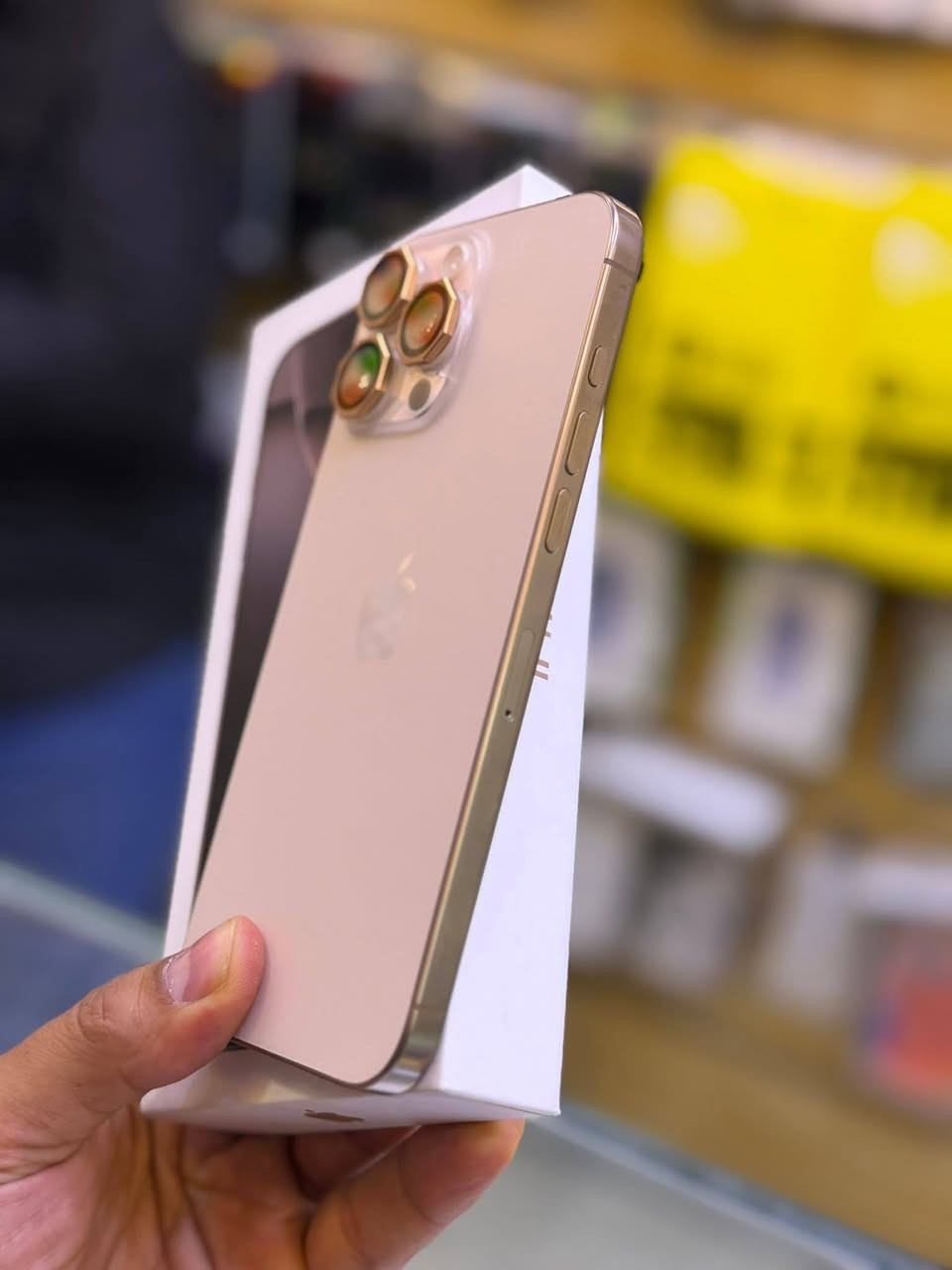 أيفون 16 برو ماكس دبل سيم
الذاكره 256 گيگه . البطاريه 91% 
جهاز ما يعبر هوه كبس وتر بروف 
كارتون وكيبل وشاحنة اصليه وكالة 
نسخه ال ZA الدبل سيم كارت 
السعر مليون و300 ألف قفل بدون معامله قفل 
ما تعرف الأسعار روح للسوك وشوف اسعار التك وال ch و ZA
شراي اتصل عل رقم أو عل واتس إب 
‏‪‏‪***********
