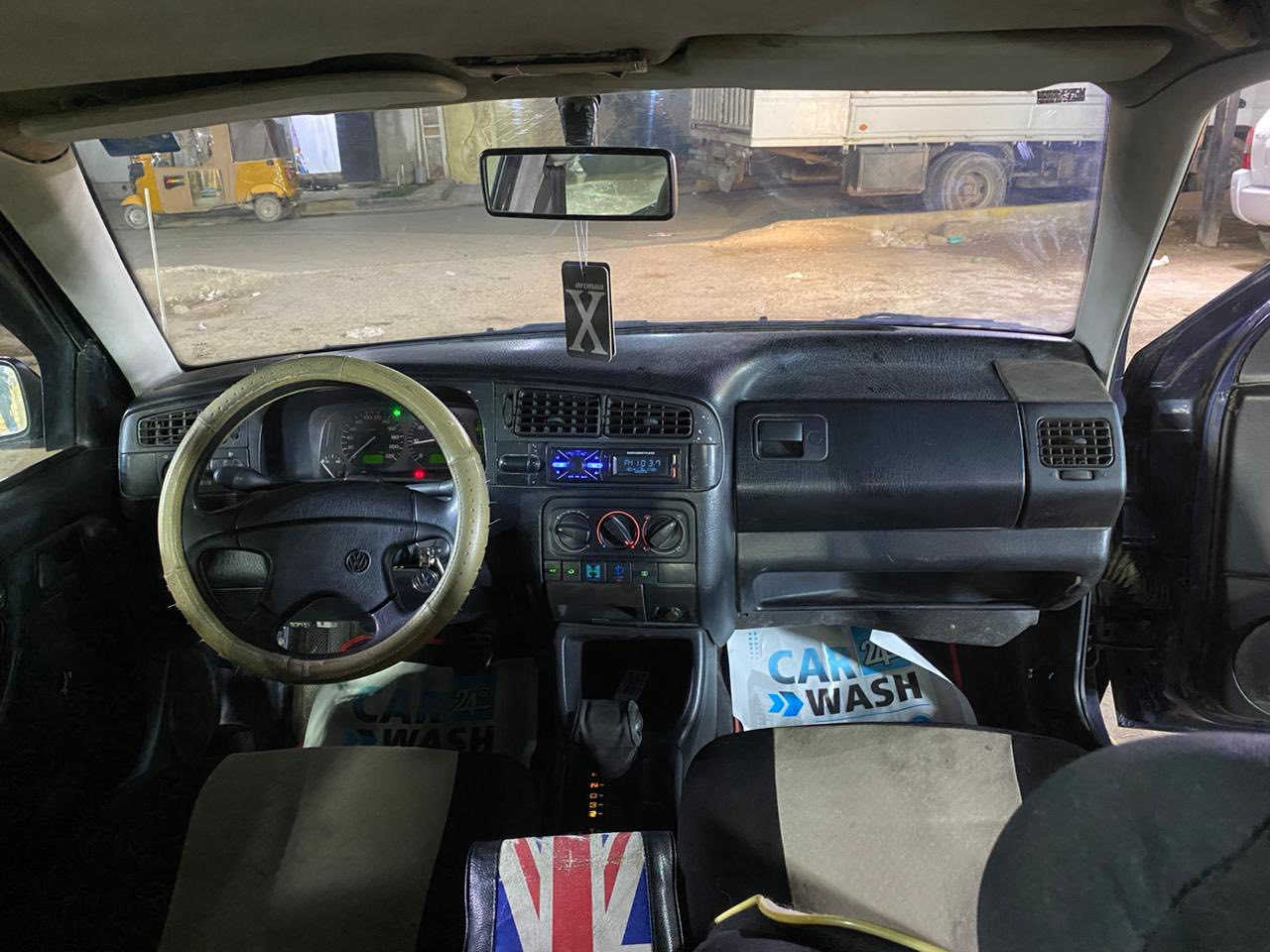 سلام عليكم كولف موديل ١٩٩٢ سياره كامله تبريد جاهز صدر كامل محرك ٢٠٠٠ مصبوغه عام للجماليه نقص شغله وحده بيه ونه بلىكسل رقم جديد إنكليزي تحويل ثاني يوم مكاني بغداد جزيره السياحيه 
 متواجد واتس آب ***********
السعر ٤٢ وبي مجال
