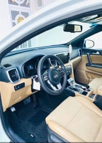 للبيع سبورتج ٢١ مكفوله ماشيه ٦٧ الف استلام شركه الدوليه ضمان الشركه شغ...