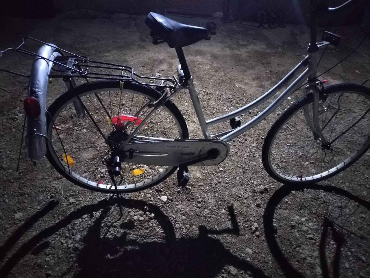 بيسكل البيع باله ياباني سعر 70 وبي مجال


**إذا كنت صاحب هذا الإعلان وتريد حذفه لأي سبب، رجاءا أرسل رسالة إلى الدعم الفني**