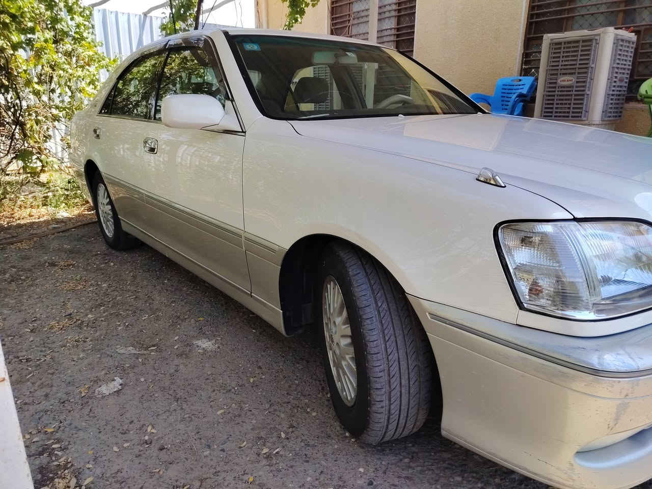 السلام عليكم ورحمة الله وبركاته
تويوتا ملكة موديل ٢٠٠٢ رقم بغداد تحويل مباشر مكفولة كفالة عامة محرك دي فور الكبير مواصفات دكمتين وبردة خلفية قرار ٤٨ احنة مرقمينهه على ادينة تحويل ثاني يوم السعر ١٣٥ مكان السيارة بغداد قضاء المحمودية للاتصال *********** الكورك واتساب ***********
