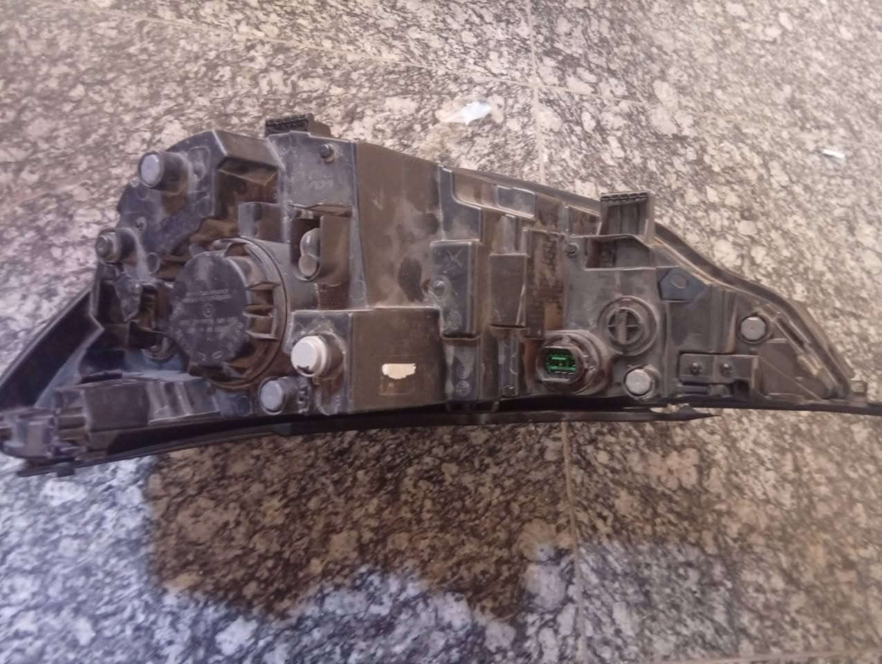 سلام عليكم للبيع مازدة صول امامي يمنة اصلية  من موديل 23 وفوك مكاني بابل *********** السعر ب150
