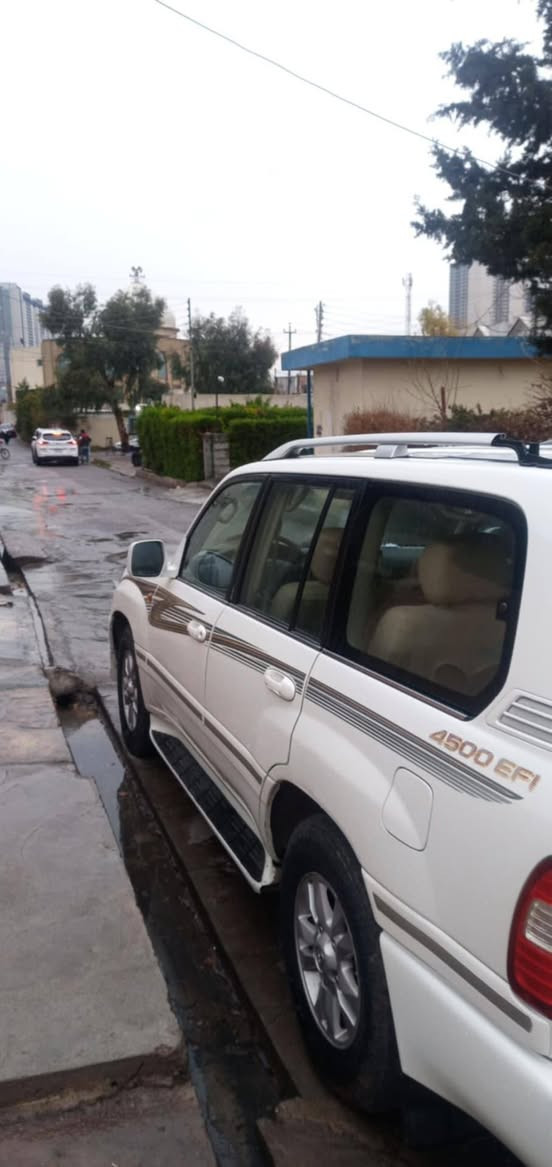 مۆنیکا 2007 
مشروع وطنی 
تحویل و وكاله 
3پارچە صبغ 
سعر 2 شدە
خاوەنی ***********
