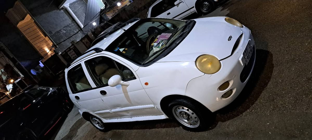 كيو كيو للبيع 2011 .. نظيفة محرك كير نظيف .. كهربائيات شغاله .. تبريد ثلج تدفئة ممتازه .. صبغ ما بيها .. السيارة نظيفة وعلى ايدي صارلها سنه استخدمها ما وكفتني بيوم .. نقوصات ما بيها .. الكشر نضيف 
السعر 30 ورقة 
مكاني زيونة الربيعي من ال11 صباحا لل6 مساءا
***********
رجاءا لحد يراسلني قبل ال11 صباحا والرقم بيه واتساب
