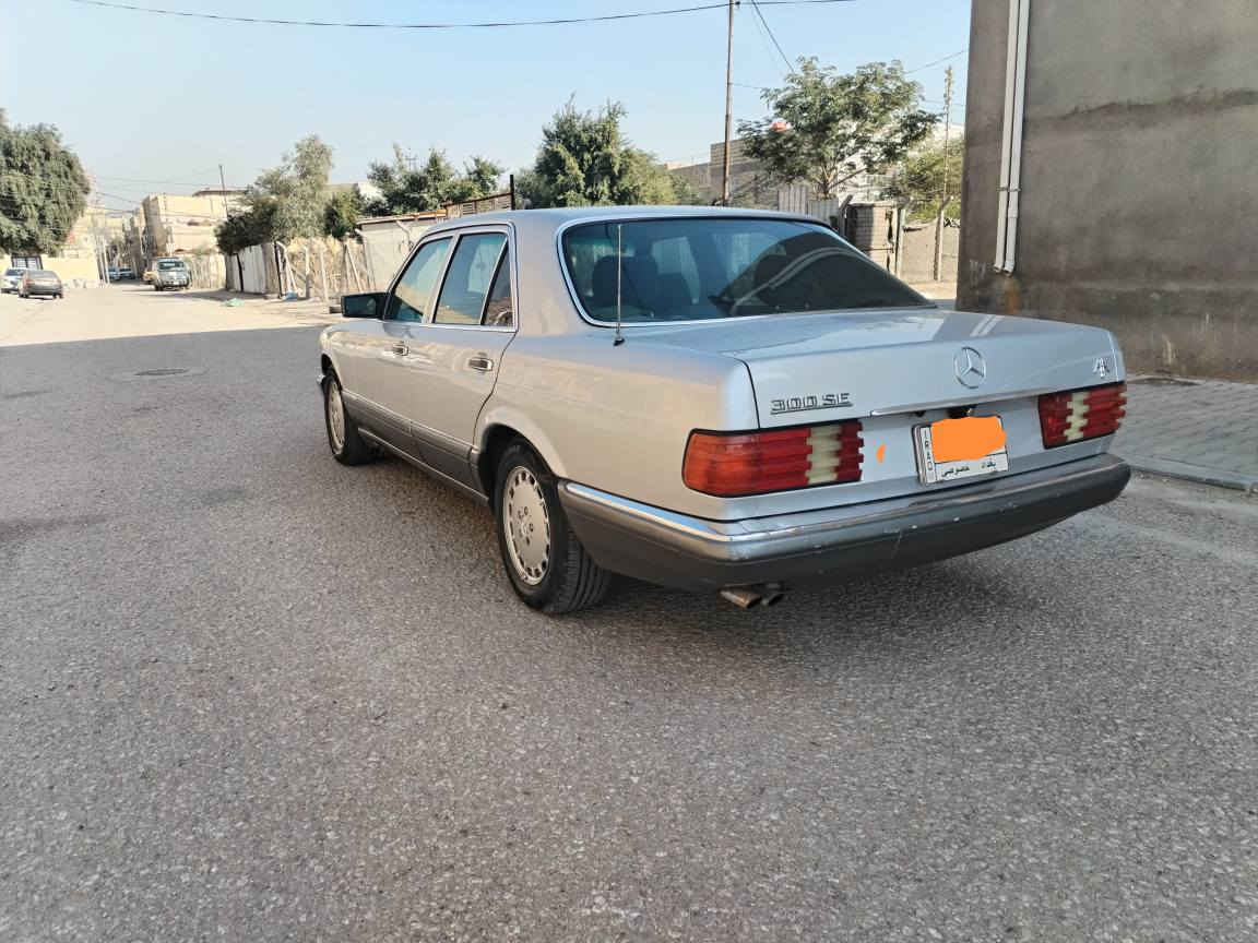 مارسيدس جامبو رئاسي موديل 1990 وارد ياباني محرك بلادي رقم بغداد سنويه جديده كفاله من ضربه صبغ جماليه فقط السعر 94 مع المجال العنوان النجف ***********___*********** النجف, العراق
