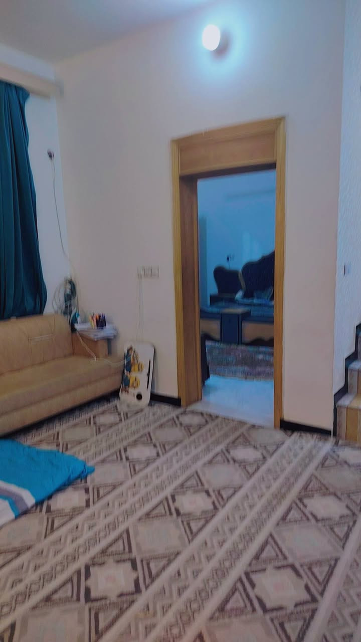 سلام عليكم بيت طابقين ١٥٠ متر ركن شارع ٢٠ تجاري شريط البلديات خلف محطه سما كربلاء طابو صرف
البناء طابوك جمهوري درجه اولى
البيت جديد بعد

تفاصيل البيت

استقبال وصاله ومطبخ وصحيات
كراج سياره صحيات جوه عدد ٣

طابق ثاني
غرف نوم عدد ٤ وصاله وصحيات وسطح صغير وجبير

يرهم مراوس بيت طابو صرف او قطعه

الاستفسار ***********
***********
