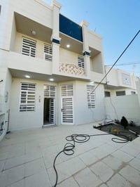 كربلاء مجمع القربه • ١٥٠م • ٤ غرف