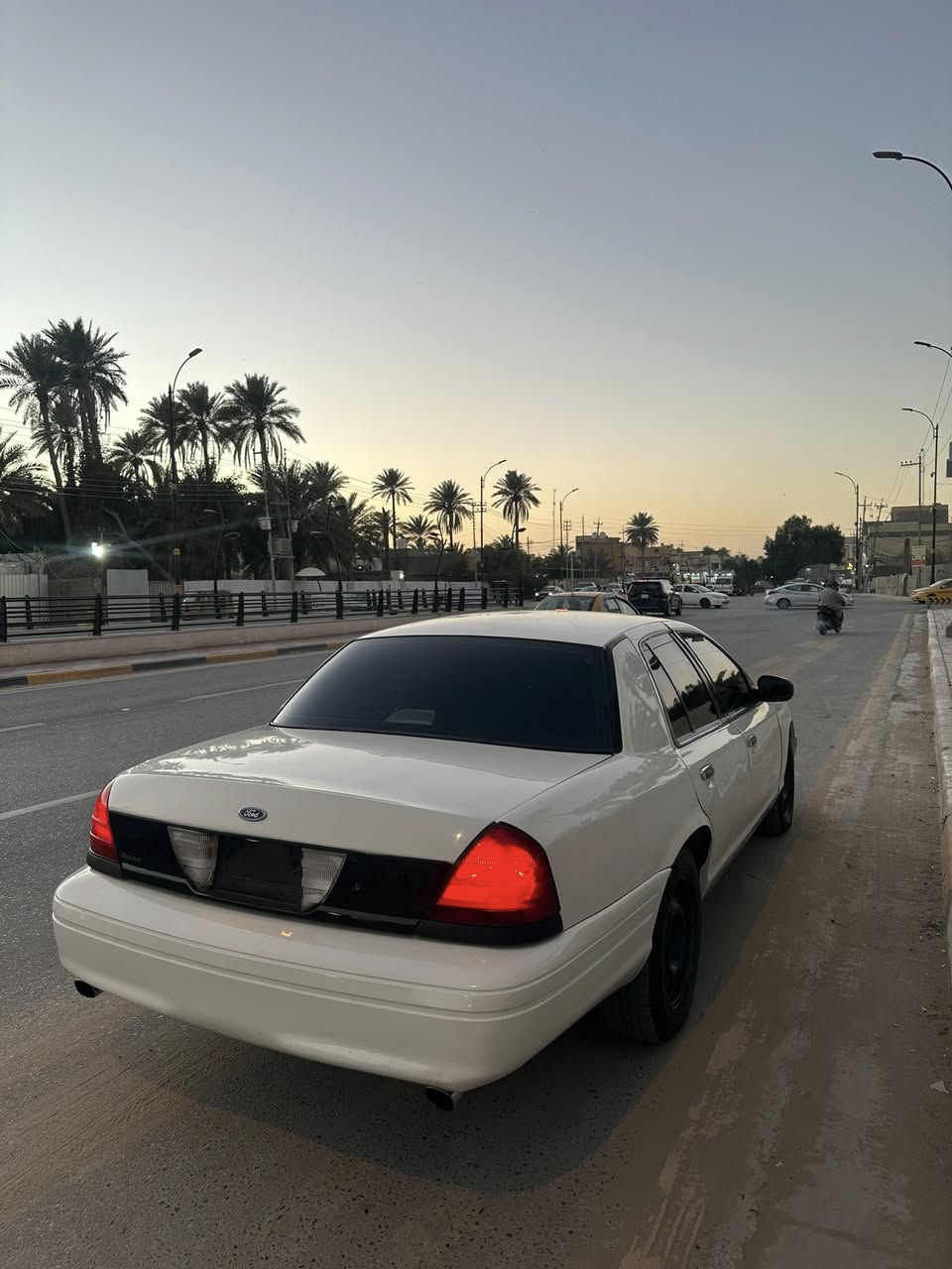 السلام عليكم فورد كراون فكتوريا بوليسي 2006 مزاد حله السياره عايدها من جديد 🇺🇸🇺🇸🇺🇸🇺🇸

🕹️(الكير انطوني جديد ماشديته نزلت كيري وبدلت كلقطعه بي جديده خو ما اجيبلي تابوت واشده وماعرف شنو بطنه كير كامل ب ورقتين اني كلفني 575)

⚙️(المحرك خير من الله اي نقص مابي)

⛓️‍💥(الحداديه عربانه اماميه كامله من فلنجات الدسكات دبلات حماله ايشي بيها كاملللل بدلته الى جديد
الخلفيه من دبلات اكسل كاردن بنزات كله جديد)

💡⚡️
(كهربائيات ضفيره من السكن لحد البكلايت جديده 
مروحه جديده كارت مروحه جديد ومخليلك احتياط جديد فيتبم جديد حته كلوب الرقم والصندوك شغال)

⚪️(الصبغ اكو ب 500 الف اني صبغت ابو 7 ورقات شرط )

🚘( كفالته مكفوله ضربه ومعجون) 

🛞(تايرات ووياله جديد حته السبير صارله شهرين من شادهن)

📩(اصولياتها كتابها الاصلي ووصل الاستلام ووكاله ام الباركود تترقم حلو واعتقد كربلاء بس الي مطلعها من الحله )

🚘(الداخل كشنات نضافه 90‎%‎ دشبول شاده جديد وصاجيه مال ماركيز ع مود شكلها ارتب شاشه كامره جديد كيلو متر ورون وكيج بانزين وحماوه شغال اي كلوب مابيها شغال بلعينه كلوب التنته شغال تحكمات ستيرن شغاله بطاين جدد بس وحده منال القبضه مال بطانة السائق موجوده فالته والطفايه مكسوره ومسويها امانة الله كلشي شغال حته الجداحه)

🛞(مشط ستيرن ودركه جديده حاطلها مال ماركيز ع مود شكلها ارتب وتحكماتها) 

⚠️
(النواقص الراجع مال الفيتبم مشتري ومشاده بس الصبح شوي تتأخر يلا تشتغل تشده يرجع طبيعي واليده مال الباب تسويها مال البطانه موجوده وكامله 
يحتاجلها صقل وبوليش كذالك دافع حسابه بس تروحله ويكملها بغداد )
السعر ((((55))))
واذا معجبك السعر اكو انشالله الافظل تحياتي
***********واتساب

***********اتصال
