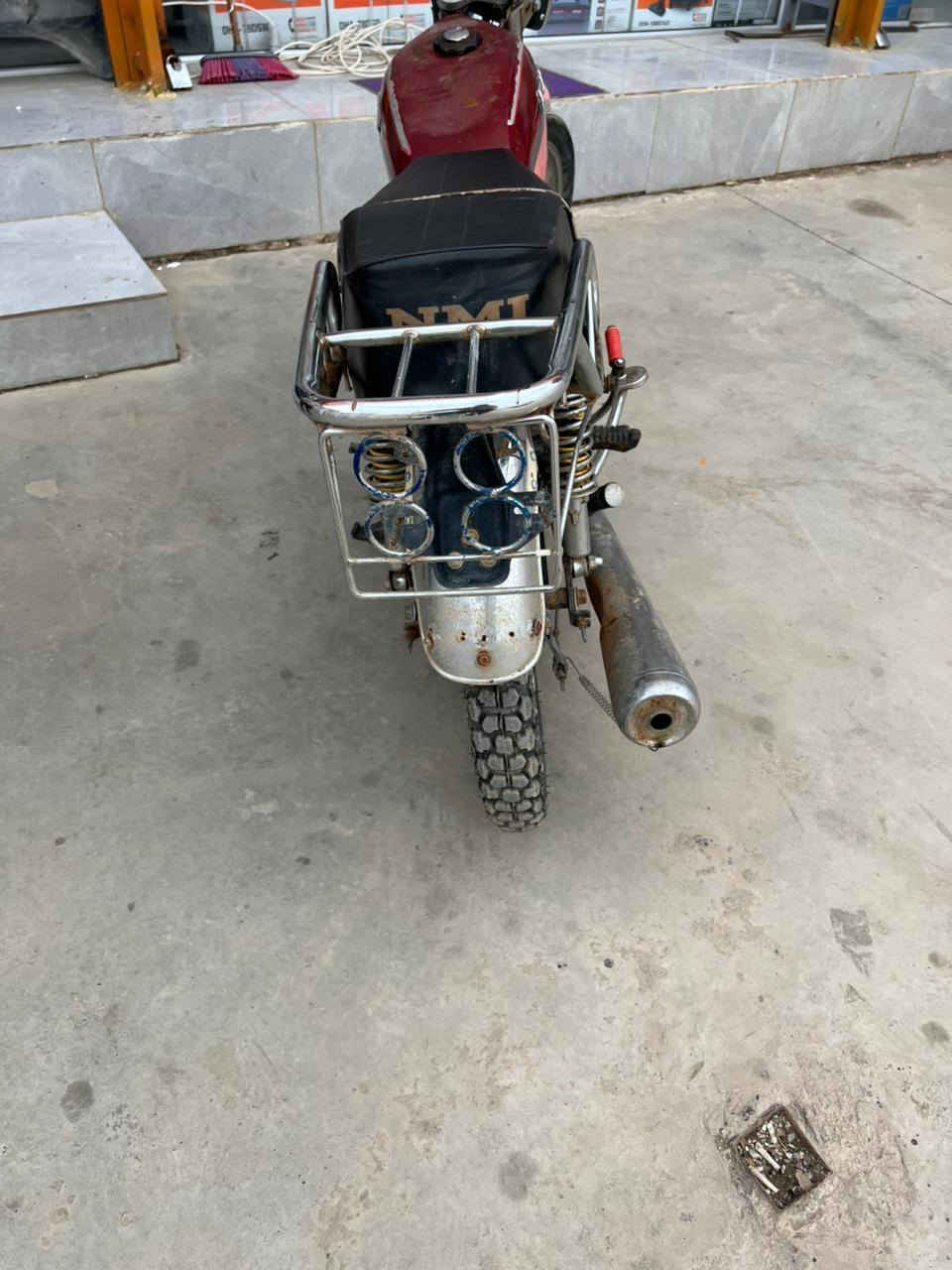 مكلف بلنشر موطورتايكر معمرجديد شغال جاهز ماتصرف علي ربع دينار موديل 20 المكان القياره الجدعه السعر 180 بي مجال اتصل على راعيو ***********
