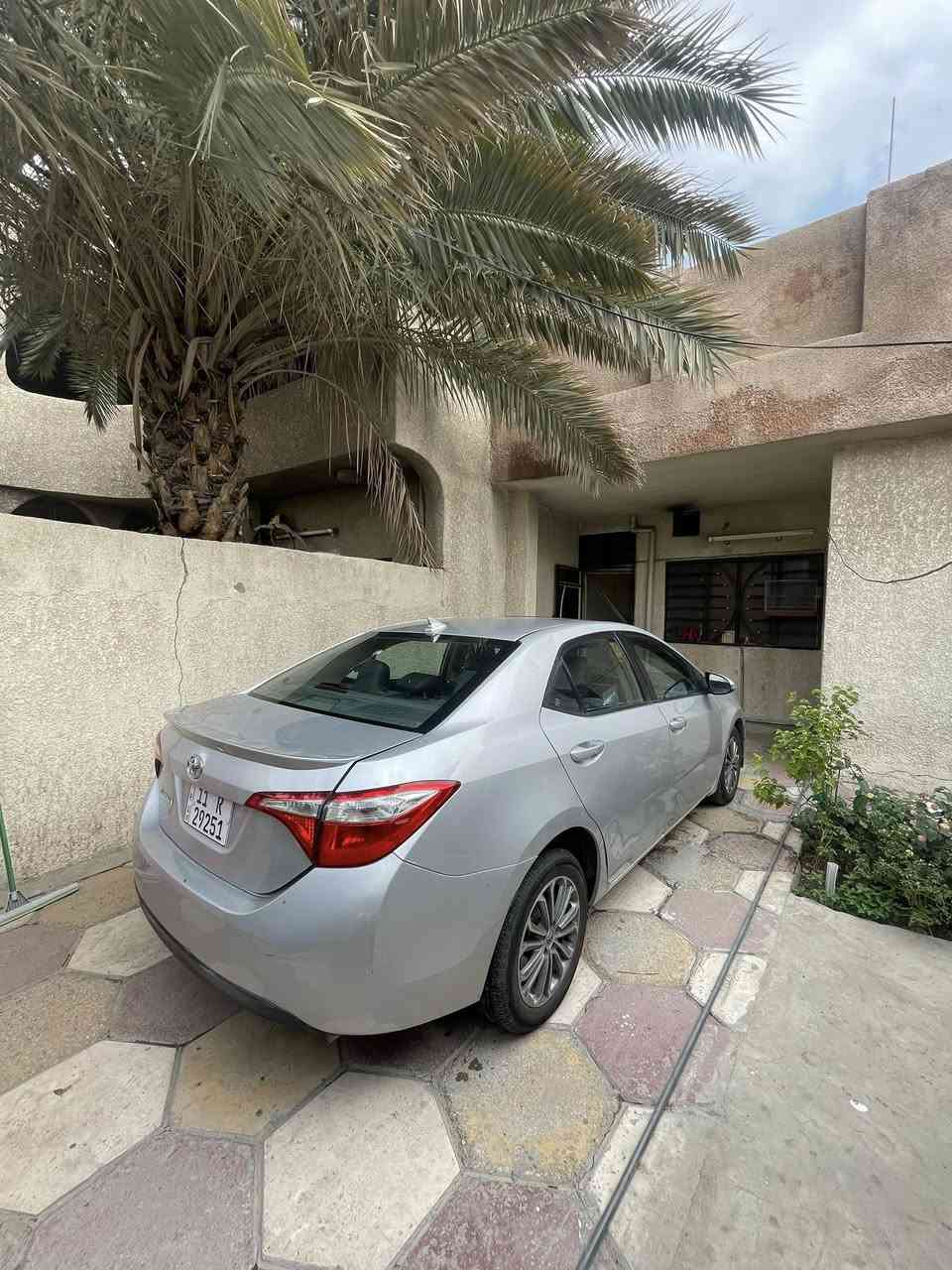السلام عليكم
للبيع كورلا موديل 2014 

رقم بغداد بسمي 

مواصفات SE

فتحه سقف 
 
جلد كشنات 

ويل كب كروم 

شفتات ستيرن 

لدات 

اشاير مري تحكمات 

حادث جاملغ وبنيد ومصبوغ الجاملغ الثاني جهه  

103 $.  وبيهه مجال  بسيط جدا 

مكانيّ الدورة  واتساب اتصال 📞  ***********
