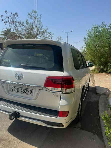 لاندكروز 🔥 لاندكروز   GXR  2017 🔥
________________________
🚗النوع:  لاندكروز 
🔞الفئة:    GXR 
🔥🎗الموديل:2017
🔥 مكفولة كفالة عامة 
💯المسافة المقطوعة: ‏54 الف كم
☎️للاستفسار اكثر :
 اتصال     ***********
