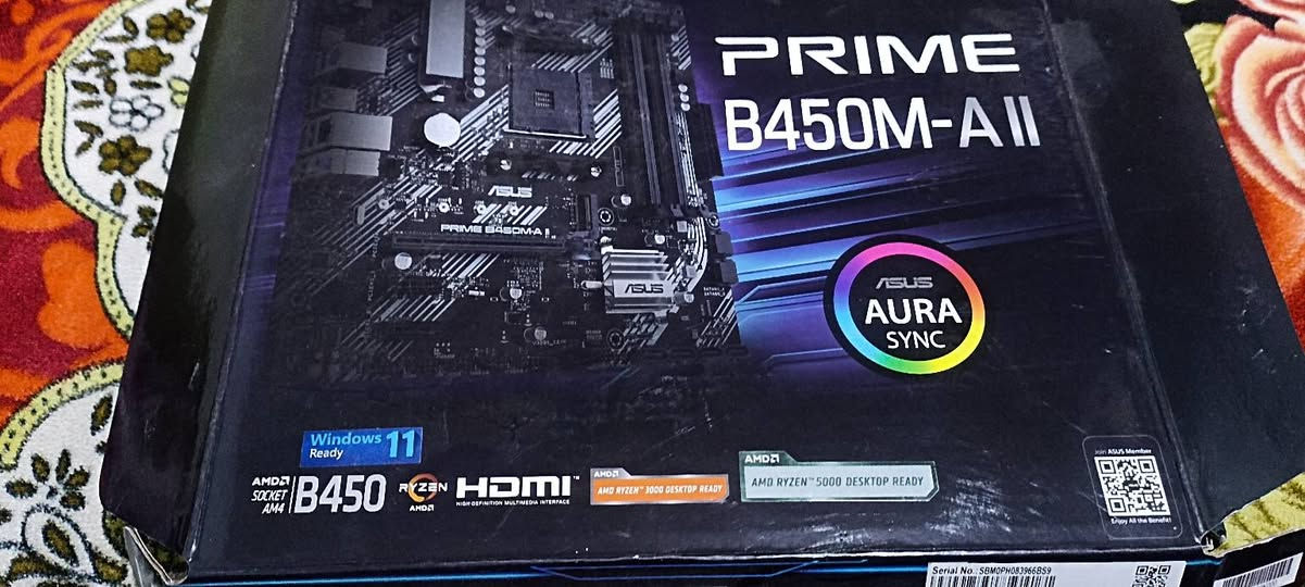 سلام عليكم    pc كامل للبيع - مع كل الكراتين
مواصفات PC:
CPU: Ryzen 5 5500
GPU: RTX 3050 6GB
RAM: 16GB 2x8 
MB: Asus B450M-A II
SSD: 1TB M.2 NVMe
PSU: 600W 
Case: NevieW 2771M RGB Black
Cooler: تبريد المعالج موجود
*كل القطع مع كراتينها*

الملحقات:
شاشة: MSI 27" 100Hz *مع الكرتون*
ماوس: iMICE X7 RGB *مع الكرتون*
كيبورد: R8 1822 RGB *مع الكرتون*
سماعة: WESEARY WG1 لاسلكي RGB *مع الكرتون*
يوابس: GP1500VA 1500VA *مع الكرتون*

المكان: ديالى - كنعان
الحالة: نظيف جدا واستخدام شخصي
السعر كامل: مليون و ميه او قابل للتفاوض 
للتواصل: *********** 
او ‏‪***********‬‏
الكيس فقط بدون ملحقات 850 الف  او بي مجال
