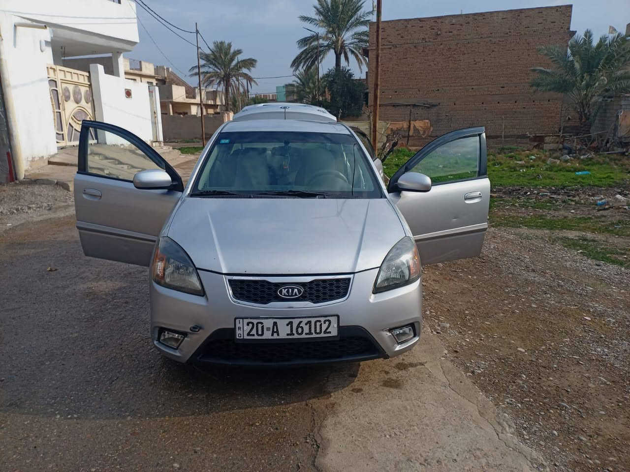 ‏كيا ريو ٢٠١٠ للبيع
‏ وارد أمريكي كلين يمنه بدلنة الباب الخلفي  عكس السائق  
‏محرك ١٦٠٠ 
‏السيارة مابيها اي نقص
‏ محرك
‏ كير اوتماتيك
‏تبريد 
‏شاشة وكاميرا
‏جام جوبي
‏السيارة نظيفة كلش ومال بيت 
‏المكان ديالى كنعان 
‏سعرها ٧٨ 
‏***********
