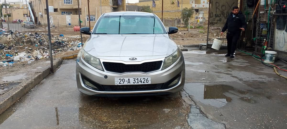 السلام عليكم سياره اوبتيما 2012 وارد امريكي بأسمي هزتها جديده حداديه وتخم تاير جديد ومحرك 2400 معله الگازگيت علمود الدوانز بأسمي تحويل ثاني يوم والضرر تقريرها موجود بالصور رقم الهاتف *********** السعر 105 وبيها مجال المكان ناصريه قرب الگراج الموحد
