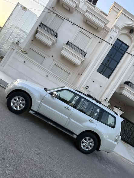 سيارة باجيرو حبتور اعلى فئه موديل 2014 
كير مكينه على وضع سركة صدر امامي خلفي جاهزها اربعه تايرات جددت سنويه وهزه ورقم جديد تحويل مباشر سياره مكفوله كفاله عامه سعر 179
***********
