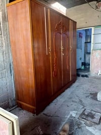 خزائن • متاح • واتساب