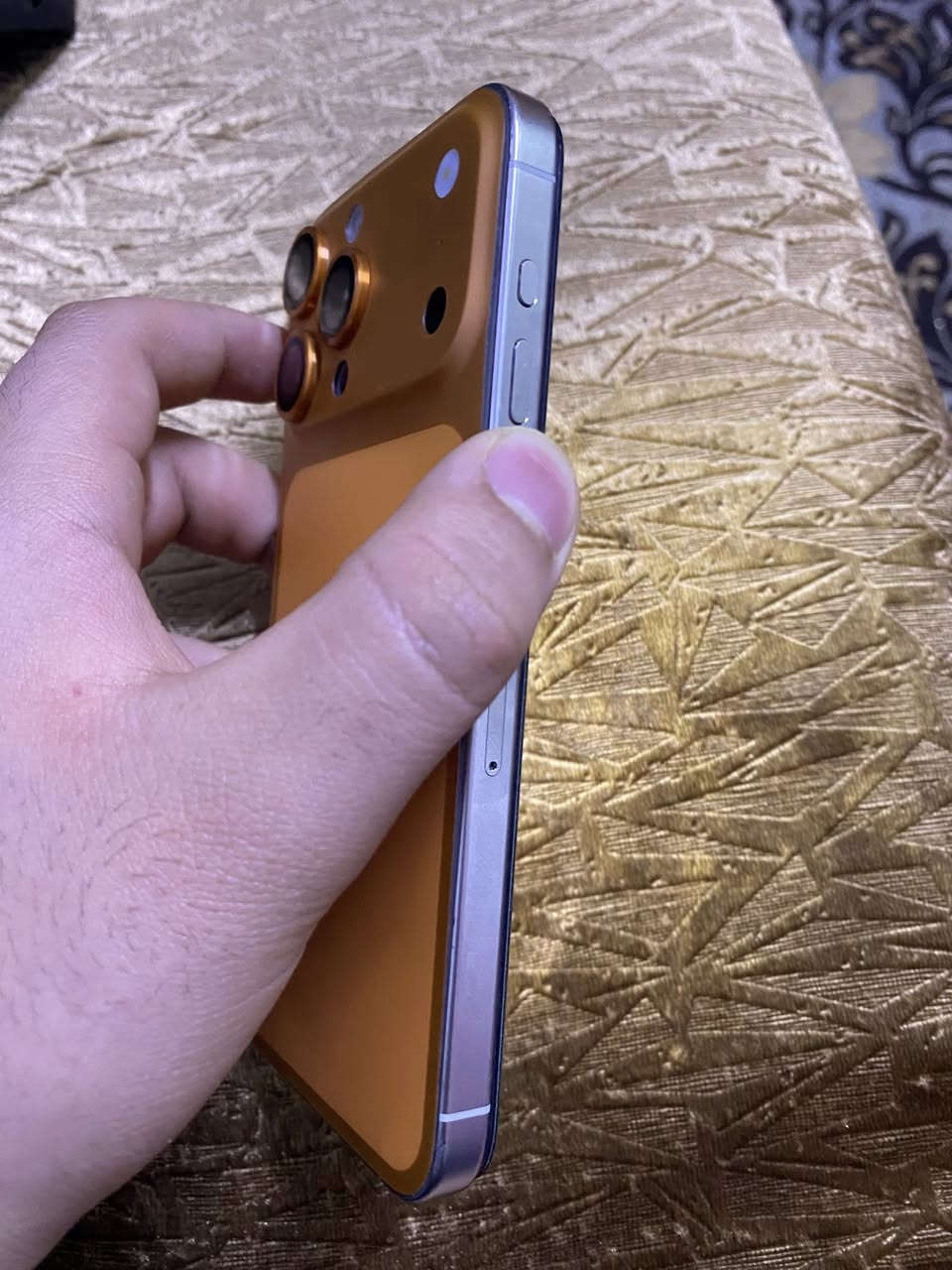 آيفون ١٥ برو ماكس محور 17 لوك فقط مبدل شاشه بطاريه 86 شخط ما بي ول ضهر موجود السعر 550 
للتواصل خاص


**إذا كنت صاحب هذا الإعلان وتريد حذفه لأي سبب، رجاءا أرسل رسالة إلى الدعم الفني**