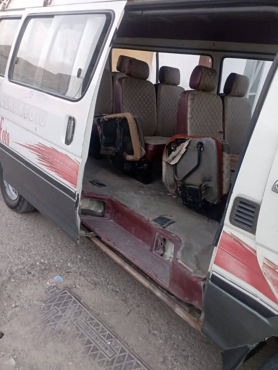 سلام عليكم مكلف بنشر فتون ١٢ حره مصفره من كلشي مكينه وكير ونجي مجول كير اوتماتيك حداديه تخم تاير كهربائيات شغاله سياره جاهزه سعر ٥٠ وبيه مجال مكان ناصريه قضاء رفاعي للاستفسار الاتصال على الرقم ***********
